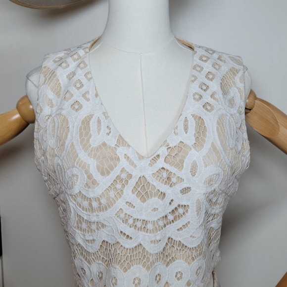 Two Sisters Two-Piece Eyelet Chic Bridal High-Low Skirt Set Size 8 - Picture 6 of 15